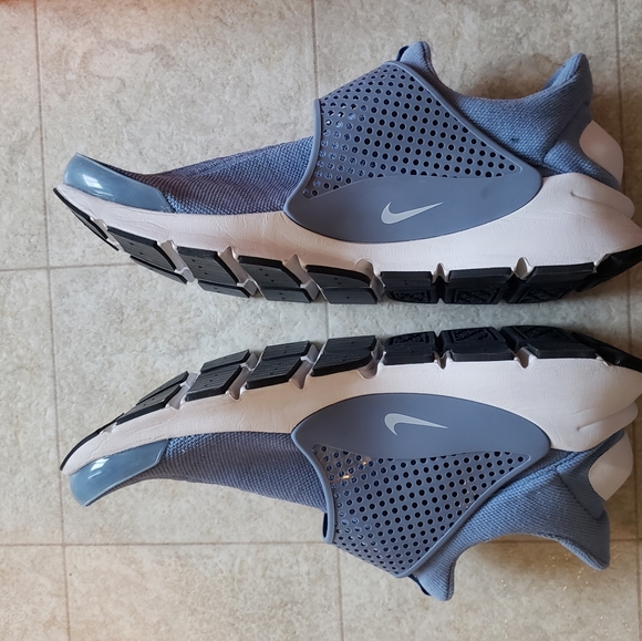 Nike Sock Dart - Picture 3 of 9